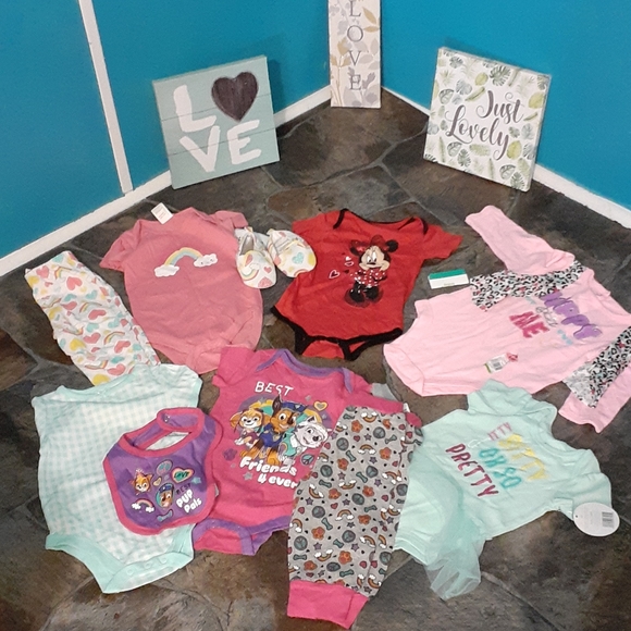 Bundle - Picture 1 of 1